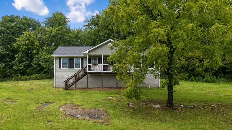 377 Rawls Creek Rd, Gordonsville, TN 38563