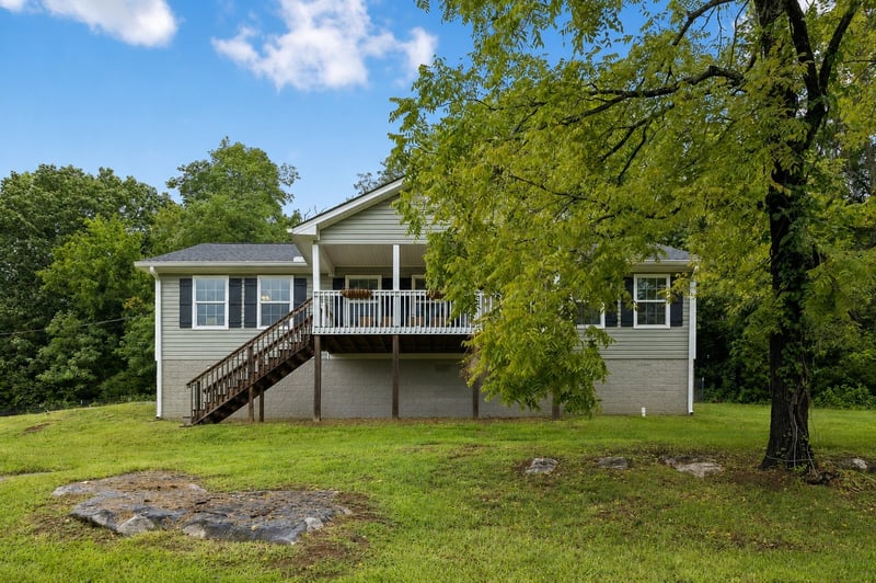 377 Rawls Creek Rd, Gordonsville, TN 38563