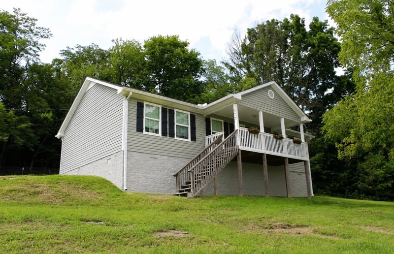 377 Rawls Creek Rd, Gordonsville, TN 38563