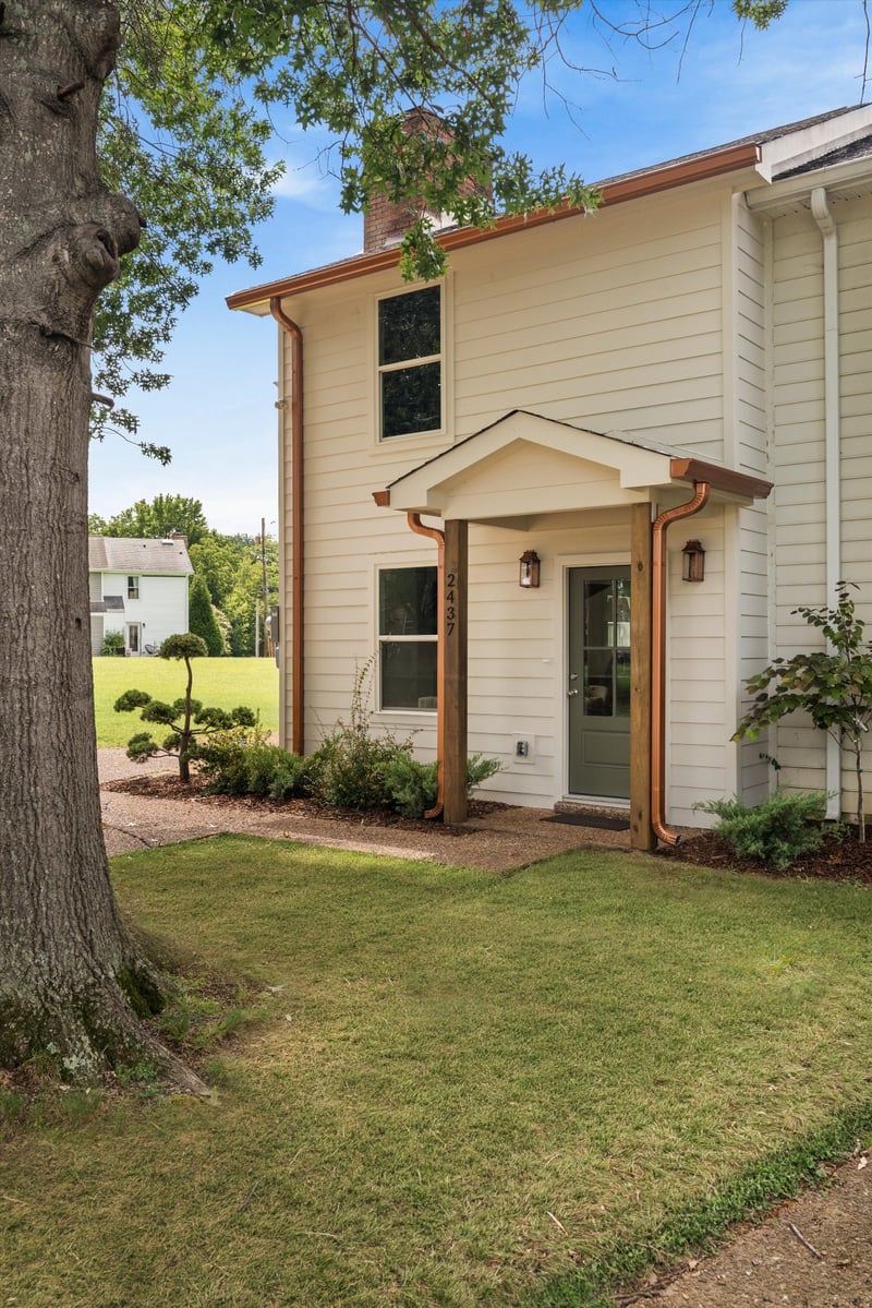2437 Robbie Ct, Nashville, TN 37214