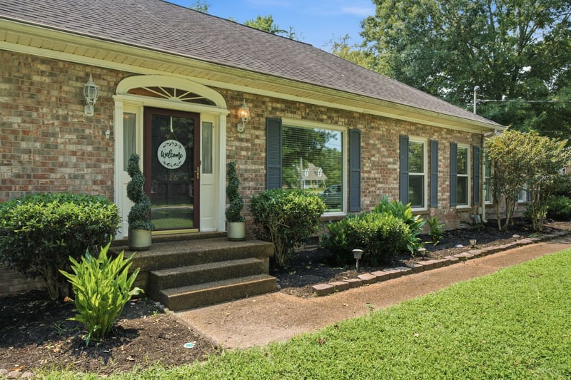 126 Choctaw Dr, Hendersonville, TN 37075