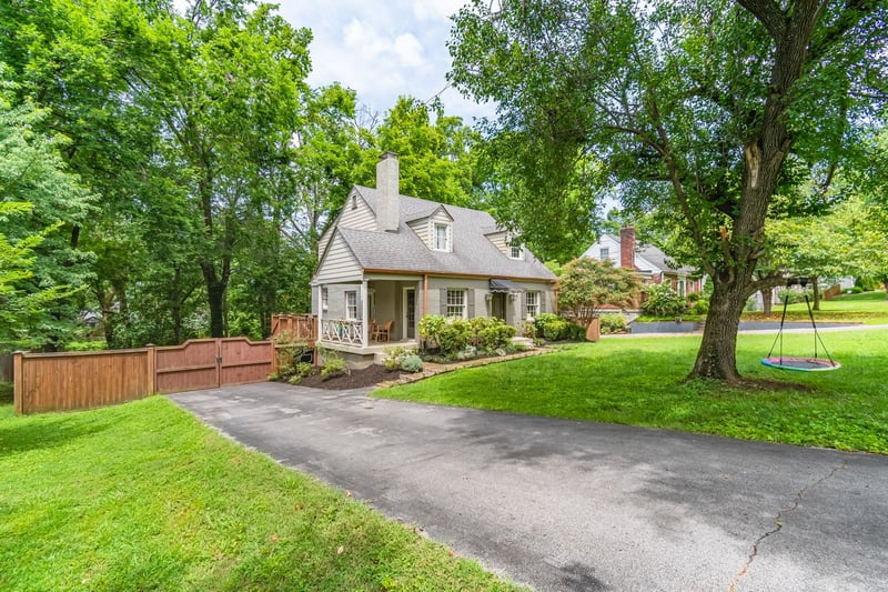 130 Spring Valley Rd, Nashville, TN 37214
