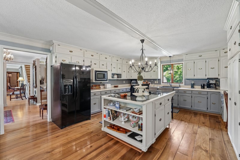 11627 Bell Buckle Rd, Bell Buckle, TN 37020