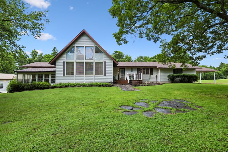 11627 Bell Buckle Rd, Bell Buckle, TN 37020