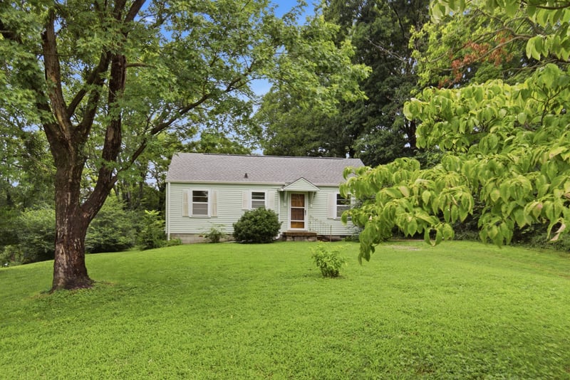1928 Dahlia Dr, Nashville, TN 37210
