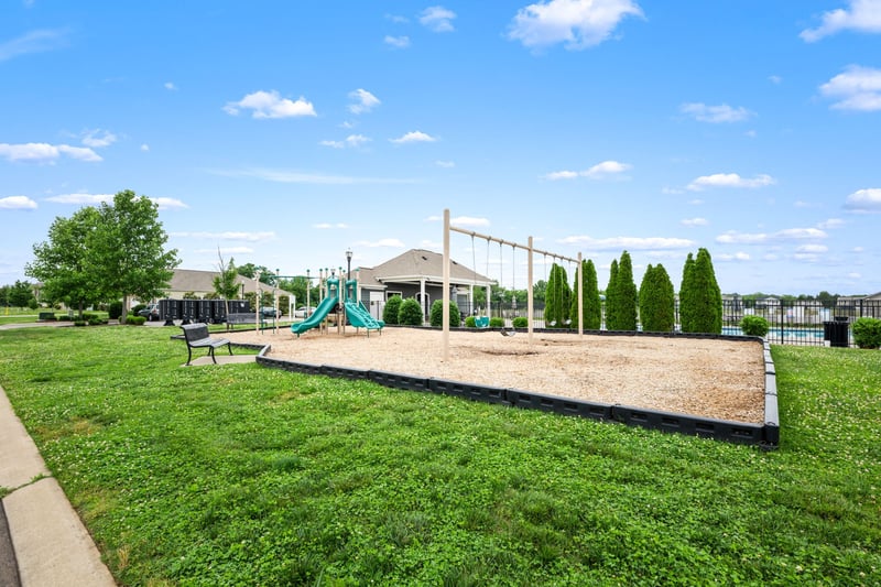 9016 Copenhagen Dr, Murfreesboro, TN 37129