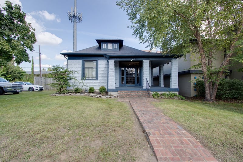 20 Academy Pl, Nashville, TN 37210