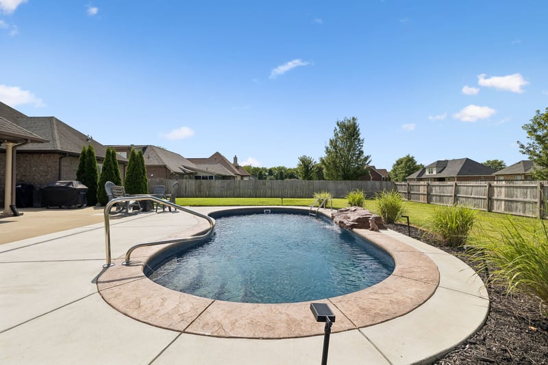 1951 Mural Ln, Murfreesboro, TN 37127