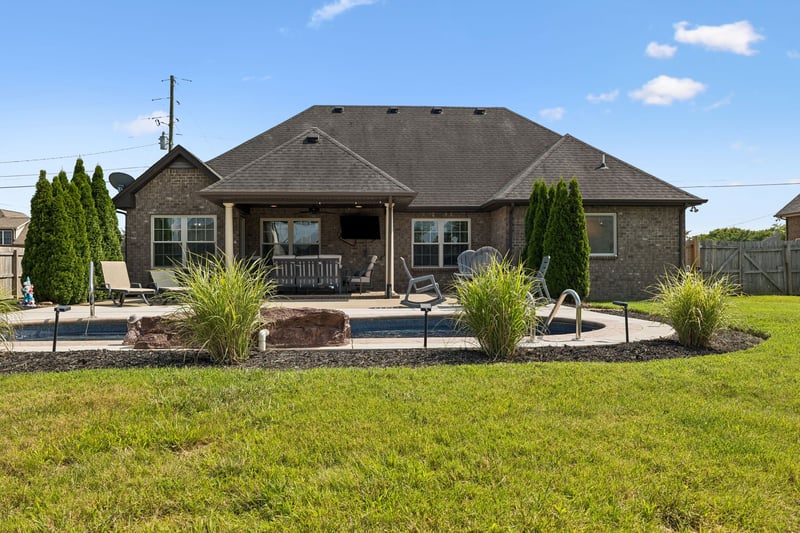 1951 Mural Ln, Murfreesboro, TN 37127