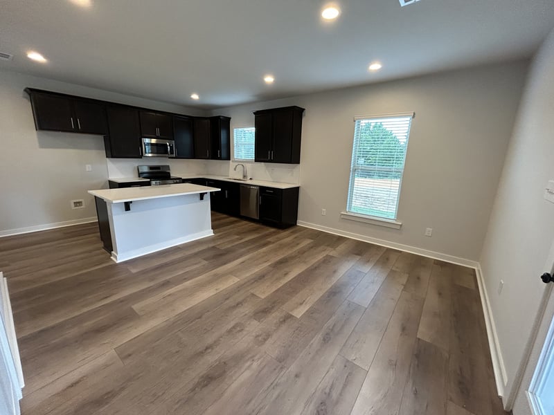 107 Florence Cv, Burns, TN 37029