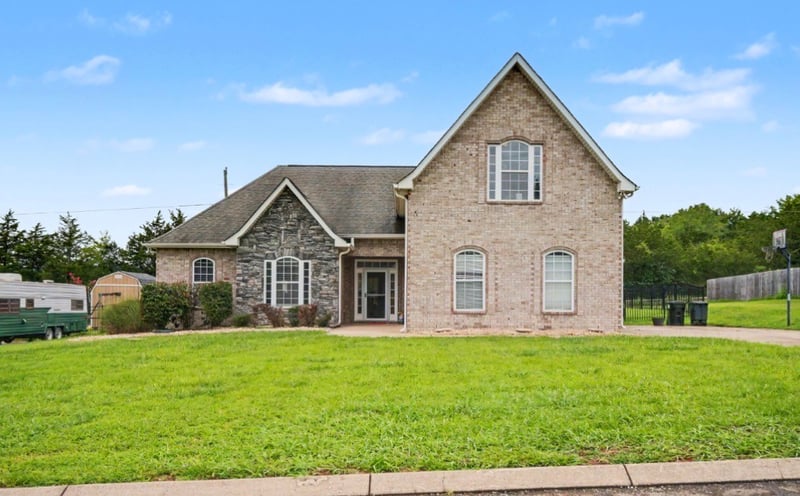 219 Olin Mcfolin Cv, Lascassas, TN 37085