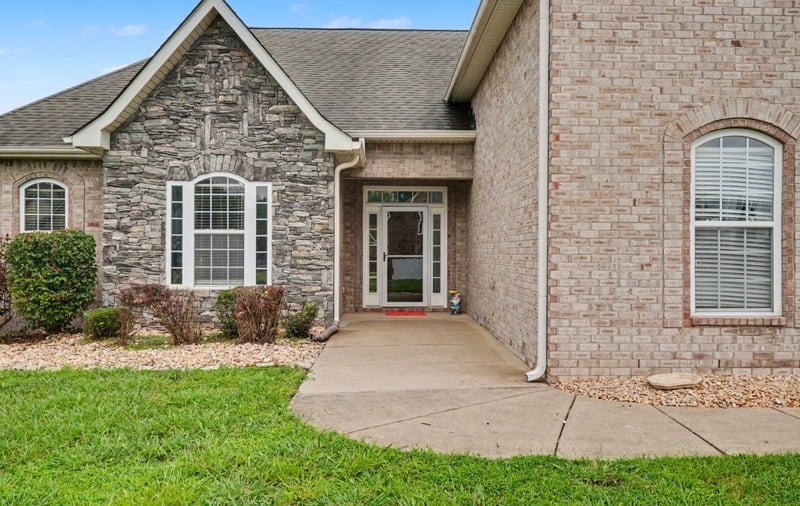 219 Olin Mcfolin Cv, Lascassas, TN 37085