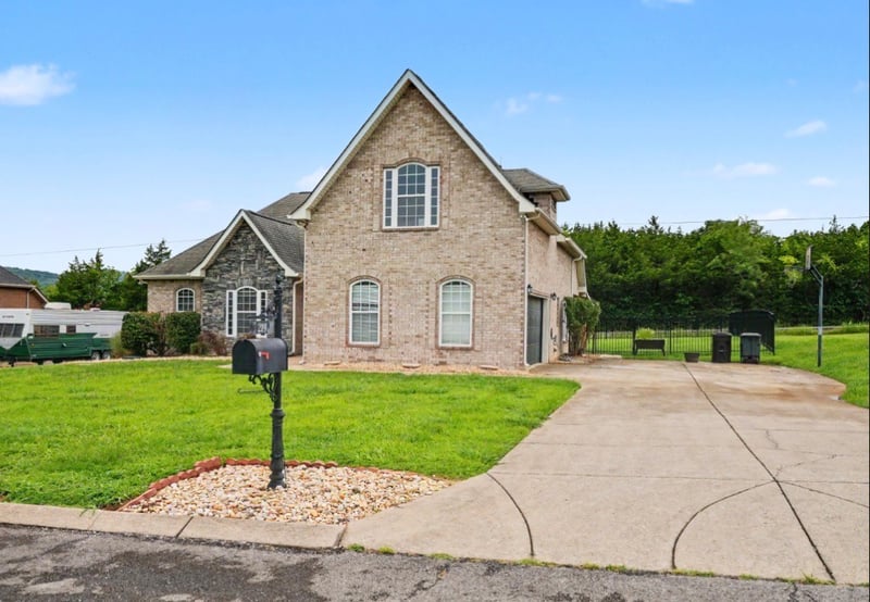219 Olin Mcfolin Cv, Lascassas, TN 37085
