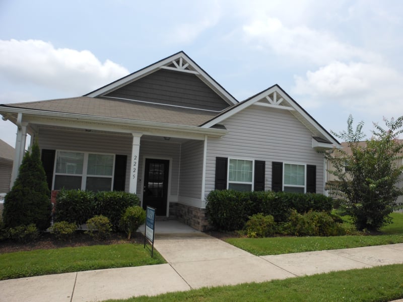 2225 Silverton Dr, Nashville, TN 37207