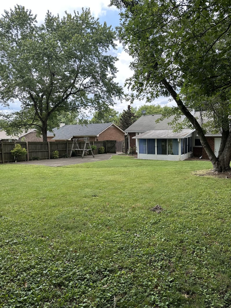103 Glen Oak Ct W, Hendersonville, TN 37075