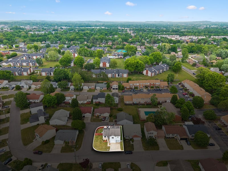 111 River Bend Rd, Hendersonville, TN 37075