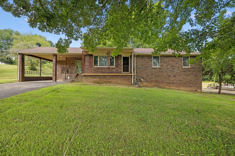 148 Maple St, Gordonsville, TN 38563