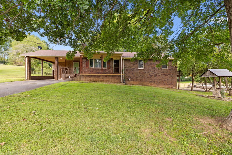 148 Maple St, Gordonsville, TN 38563