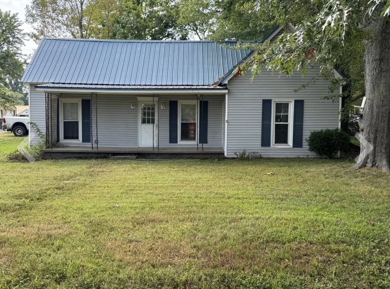 1200 N Church St, Portland, TN 37148