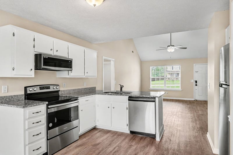 107 Breeze Dr, Murfreesboro, TN 37129