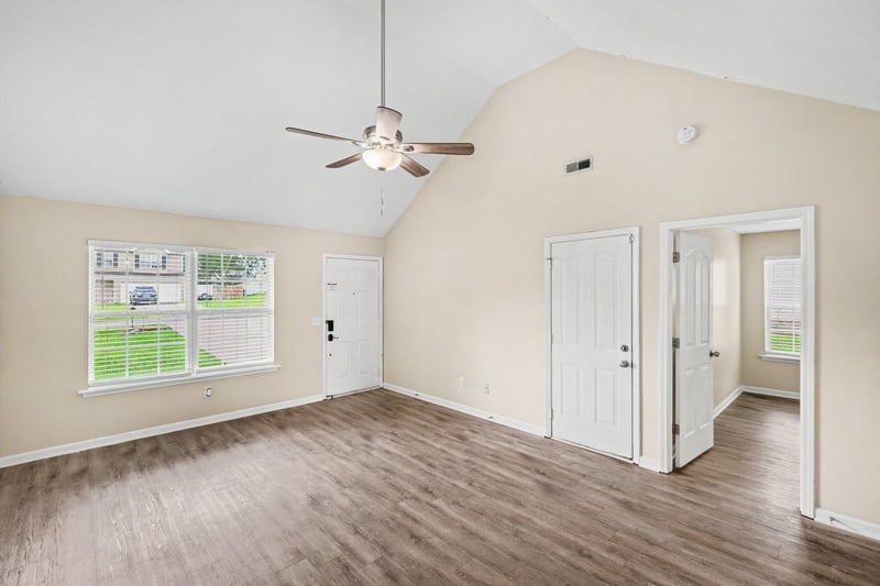 107 Breeze Dr, Murfreesboro, TN 37129