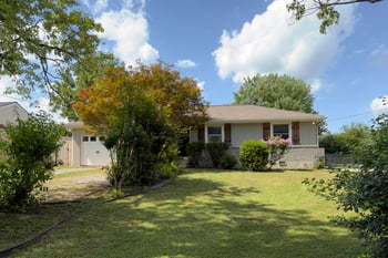 2896 Lyncrest Dr, Nashville, TN 37214