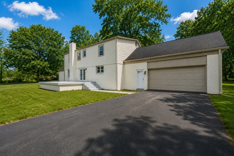 104 W Longview Dr, Portland, TN 37148