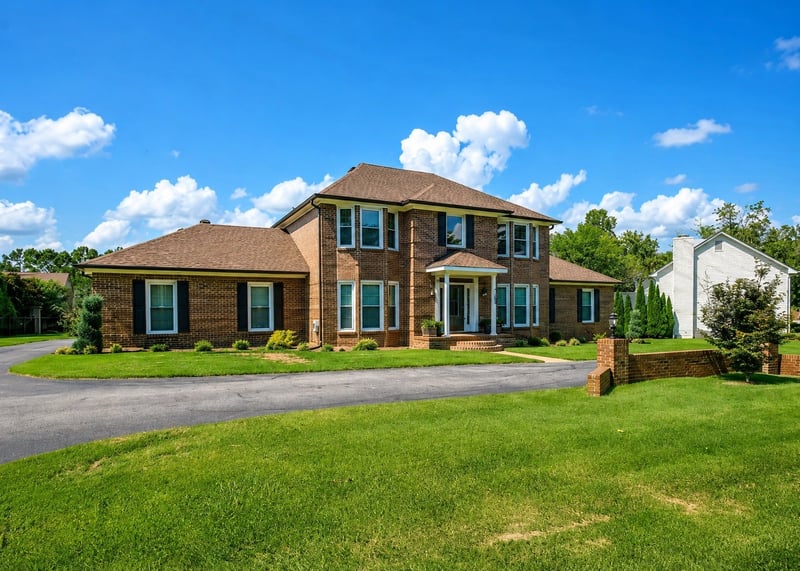 2104 Shannon Dr, Murfreesboro, TN 37129