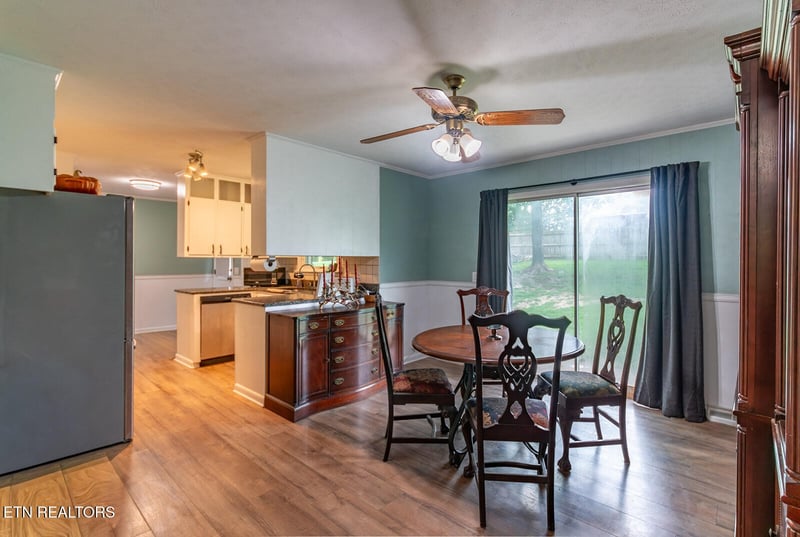 112 S Hummingbird Ln, Dickson, TN 37055