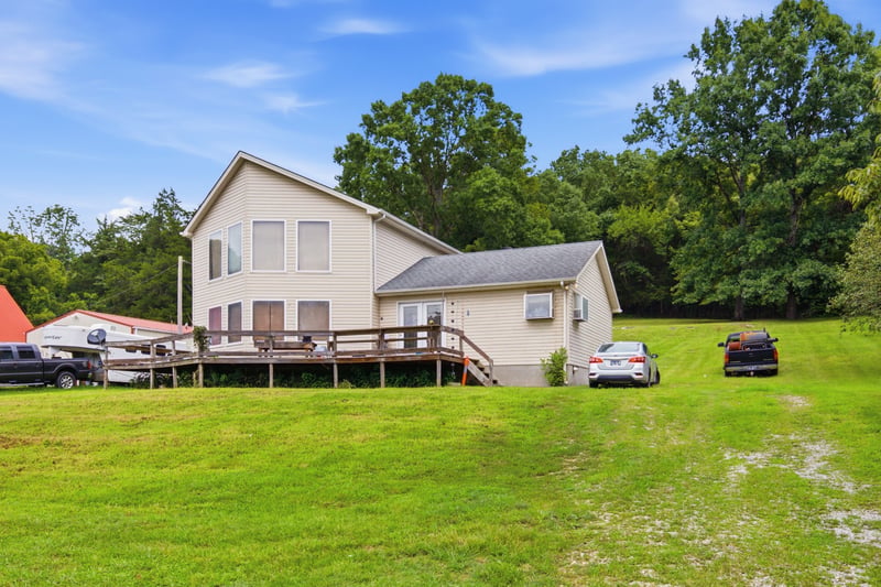 179 Lakeside Dr, Carthage, TN 37030