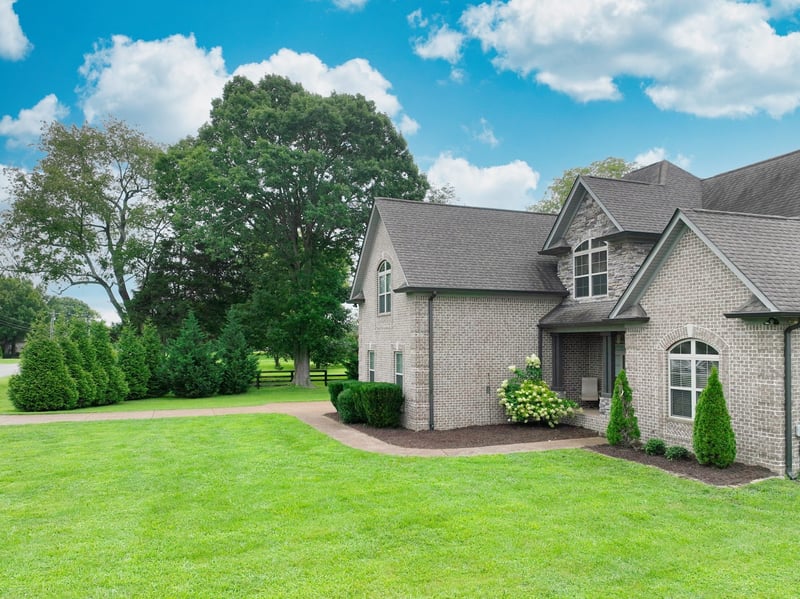 80 Cherokee Dock Rd, Lebanon, TN 37087