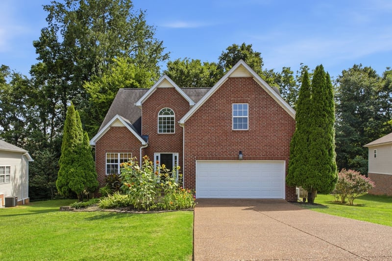 2070 Dinan Ct, Spring Hill, TN 37174
