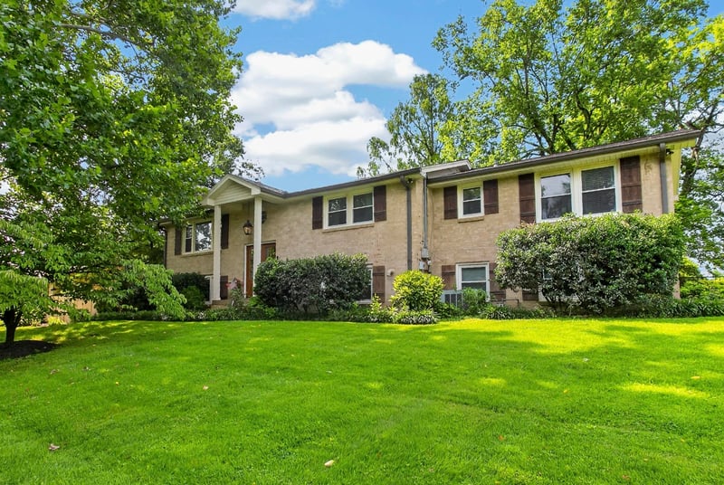 9013 Forest Lawn Dr, Brentwood, TN 37027