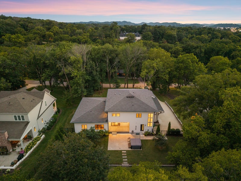 828 Russleo Dr, Nashville, TN 37209