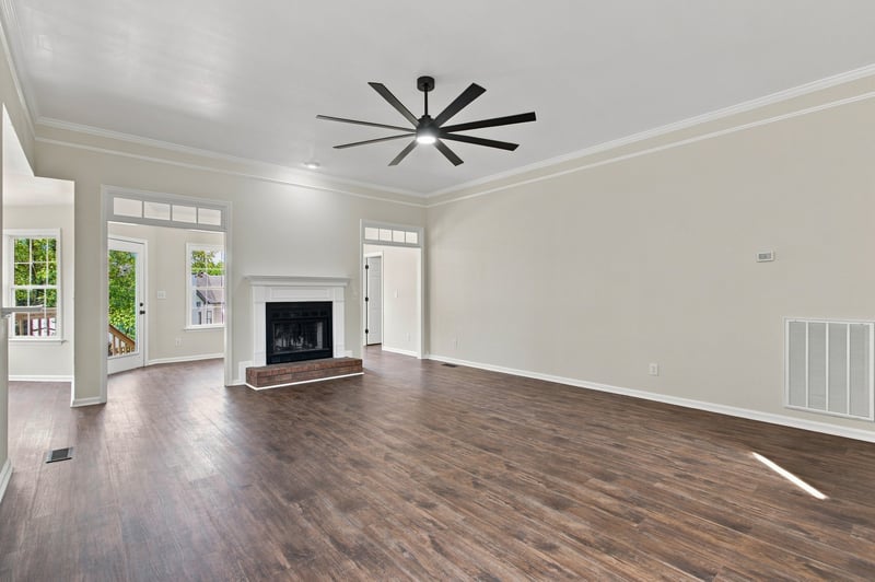 2946 Iroquois Dr, Thompsons Station, TN 37179