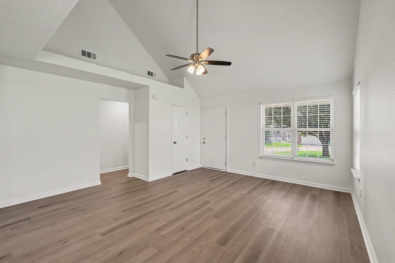 1109 Benton Mason Dr, La Vergne, TN 37086