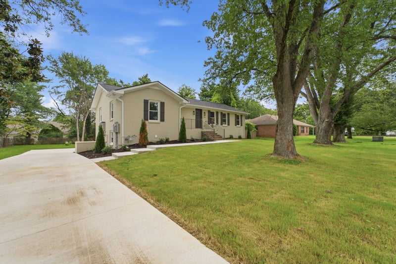 510 Iris Ave, Murfreesboro, TN 37128