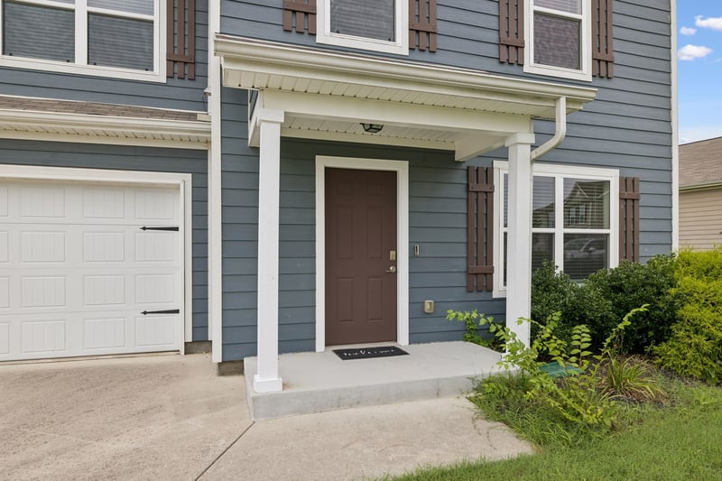 2708 Swarm Ct, Columbia, TN 38401