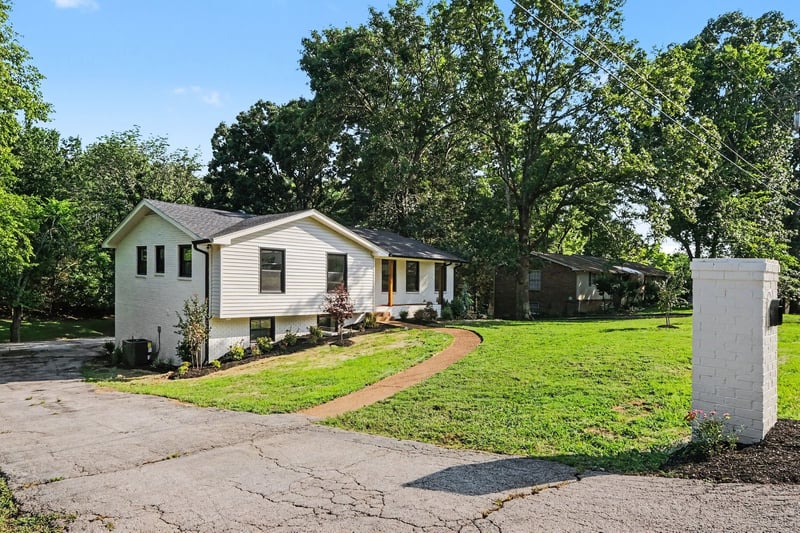 108 Airfloat Dr, Hendersonville, TN 37075
