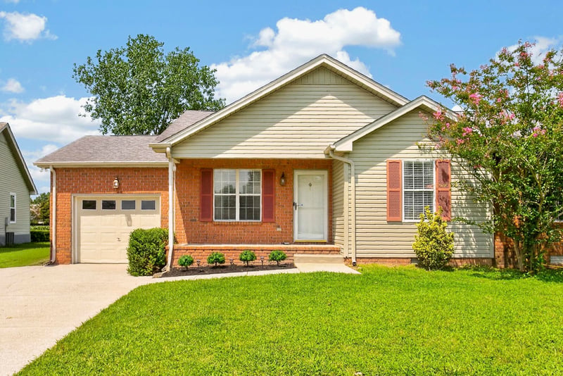 2213 Riverway Dr, Old Hickory, TN 37138