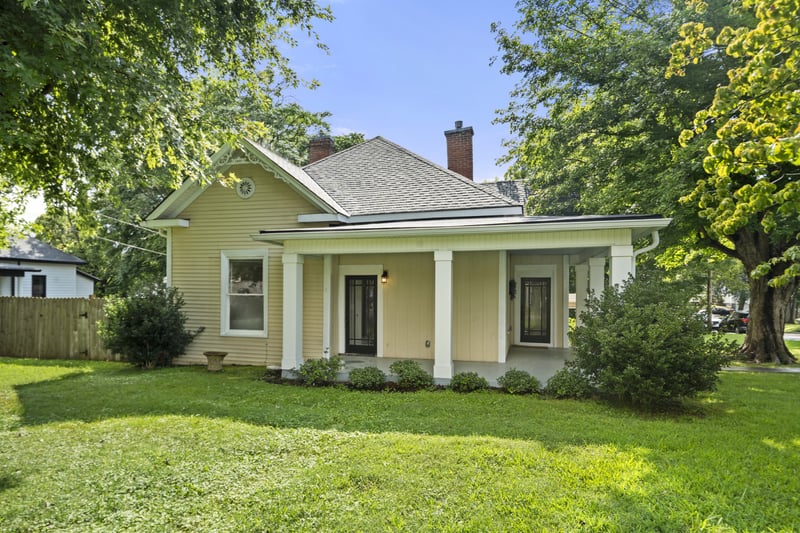 214 2nd Ave, Columbia, TN 38401