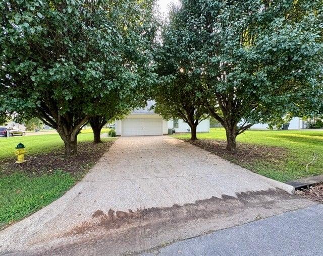 2828 Spring Meade Blvd, Columbia, TN 38401