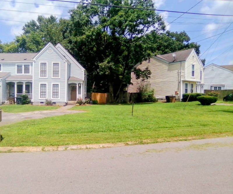 754 Lake Terrace Dr, Nashville, TN 37217