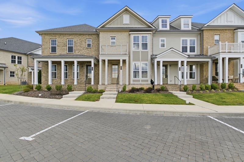 152 Nearwater Pl, Hendersonville, TN 37075