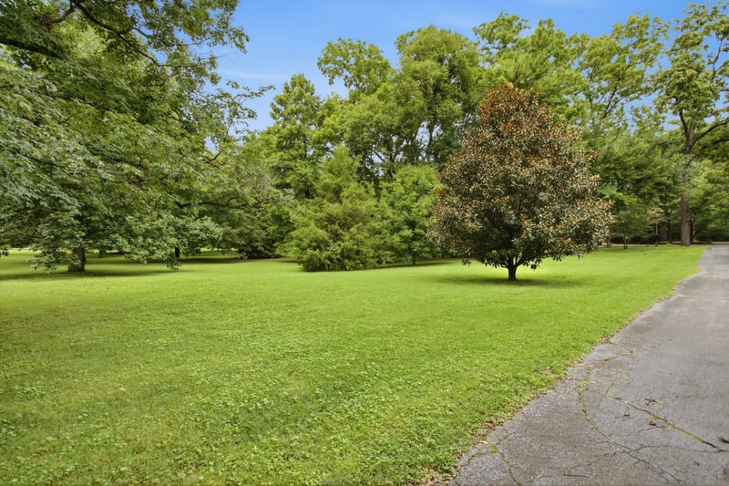 1004 Hillcrest Ave, Columbia, TN 38401