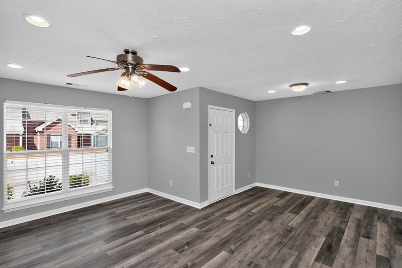 2034 George Buchanan Dr, La Vergne, TN 37086