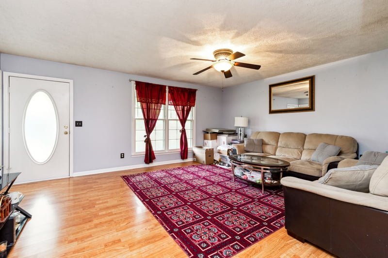 119 Vincent Ln, La Vergne, TN 37086