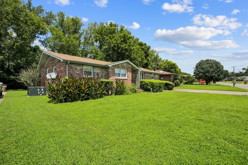 718 Rowan Dr, Nashville, TN 37207
