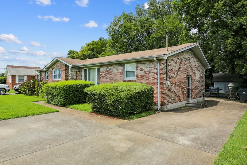 718 Rowan Dr, Nashville, TN 37207
