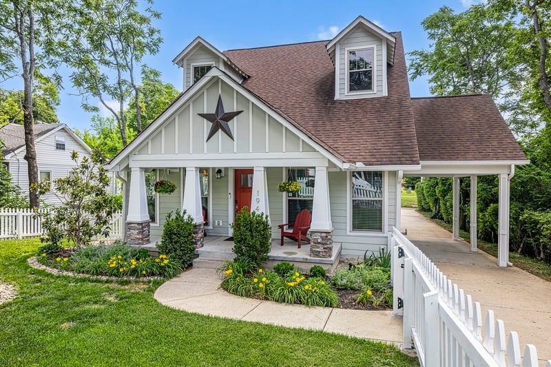 194 37th Ave, Nashville, TN 37209